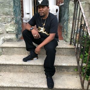 Meet your Posher, Julian